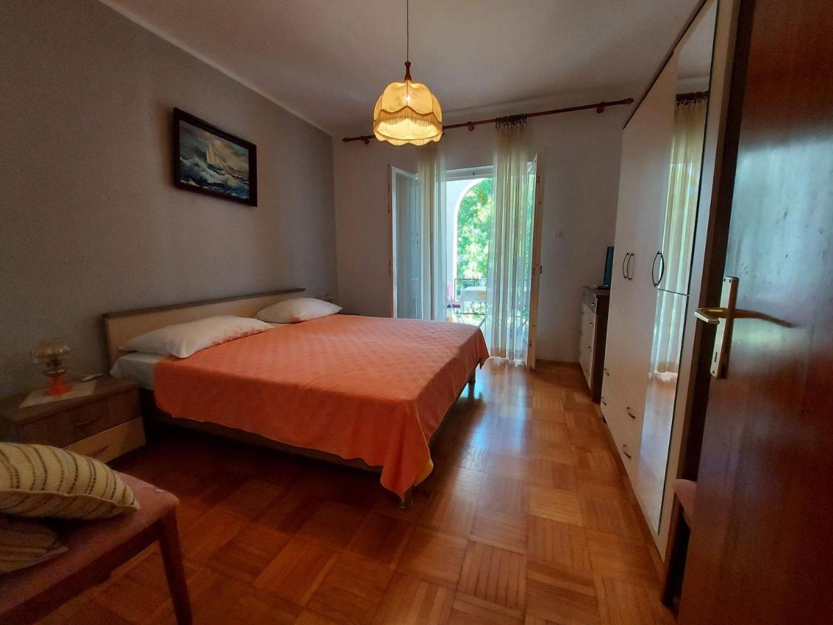 Apartments Fam Tomasic Baška Zewnętrze zdjęcie