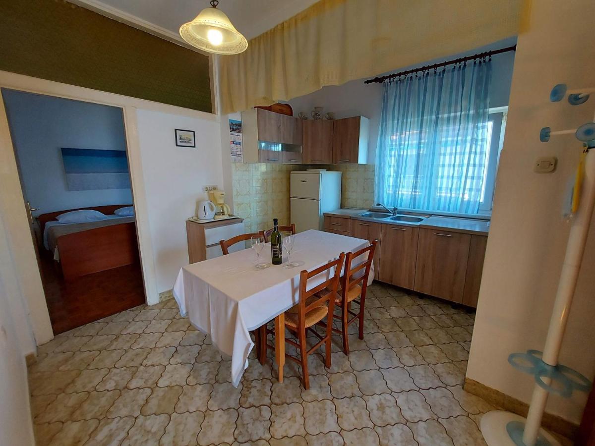 Apartments Fam Tomasic Baška Zewnętrze zdjęcie