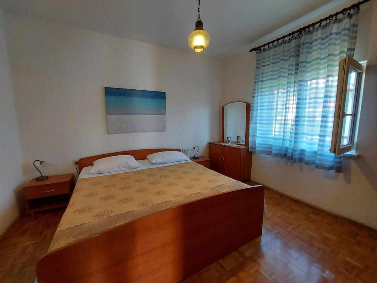 Apartments Fam Tomasic Baška Zewnętrze zdjęcie